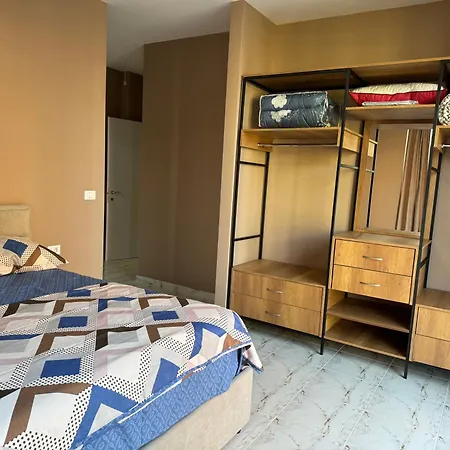 Διαμέρισμα Flat In